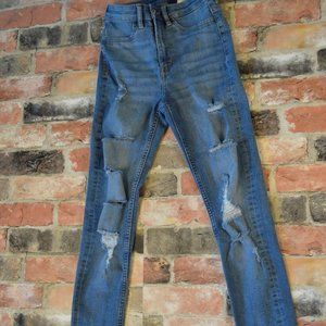 Divided H & M distressed light blue stretch jeans, Junior girl's US 2/CA 2